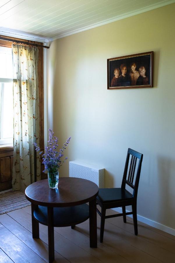 Livi Avat Apartment Ikla ภายนอก รูปภาพ