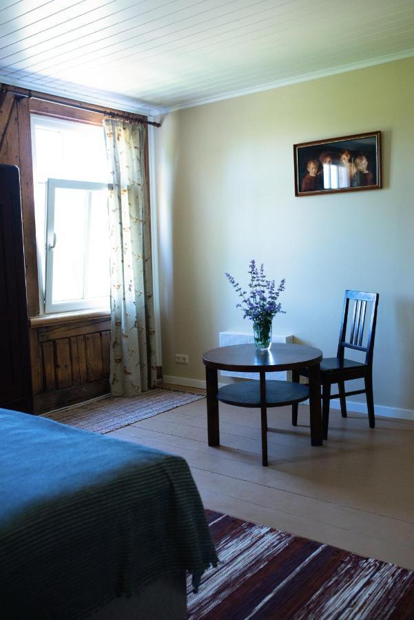 Livi Avat Apartment Ikla ภายนอก รูปภาพ